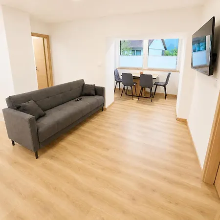 Apartma Zora شقة بوويتش