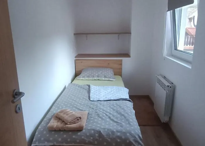 Apartma Zora 博维茨