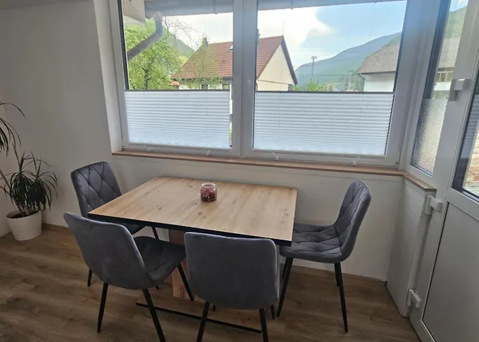 公寓 Apartma Zora 博维茨